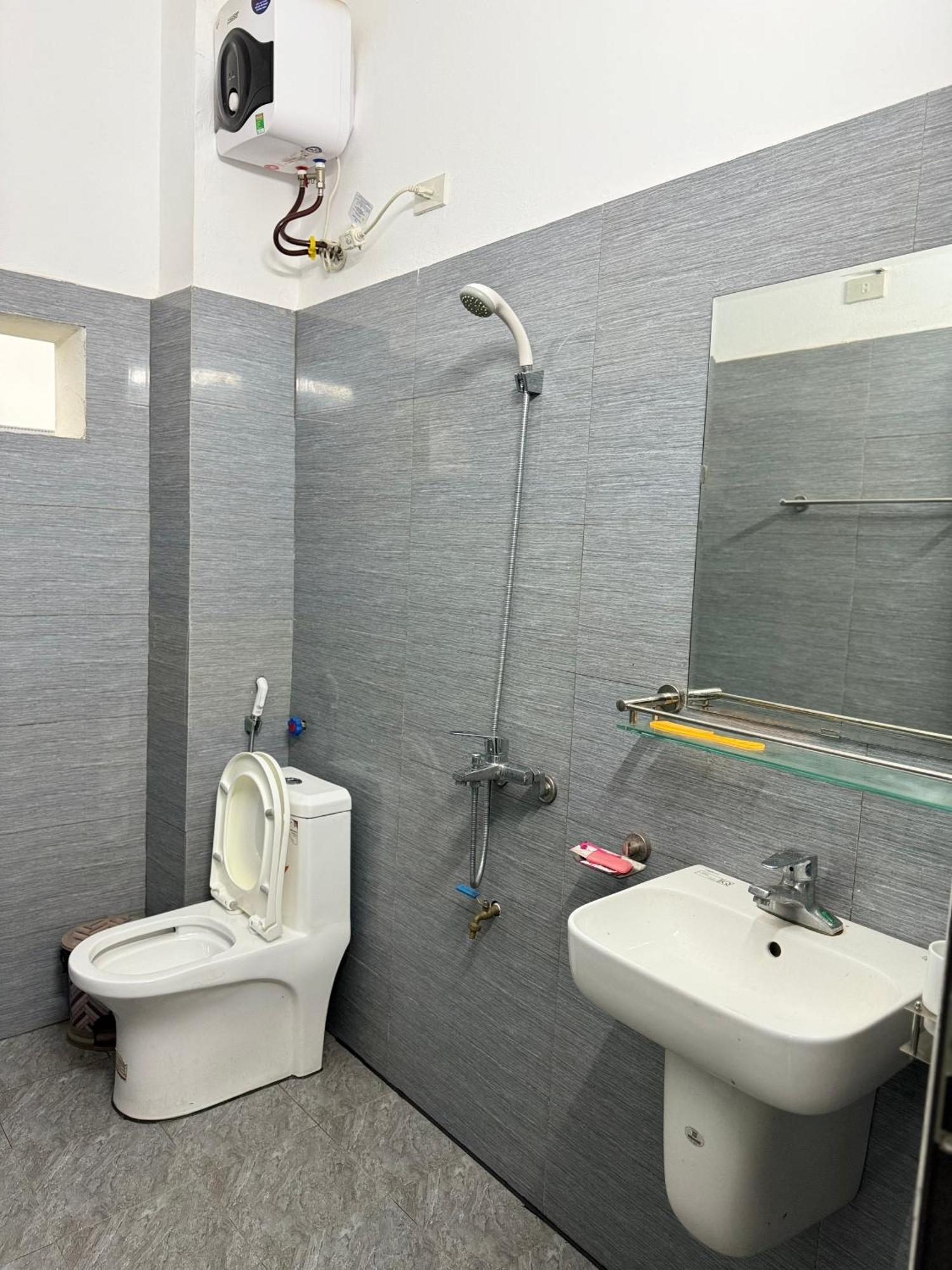 Hotel Minh Thang Nho Quan Esterno foto